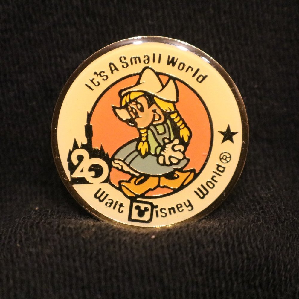 Disney - 20th Anniversary Pin - It"s a Small World